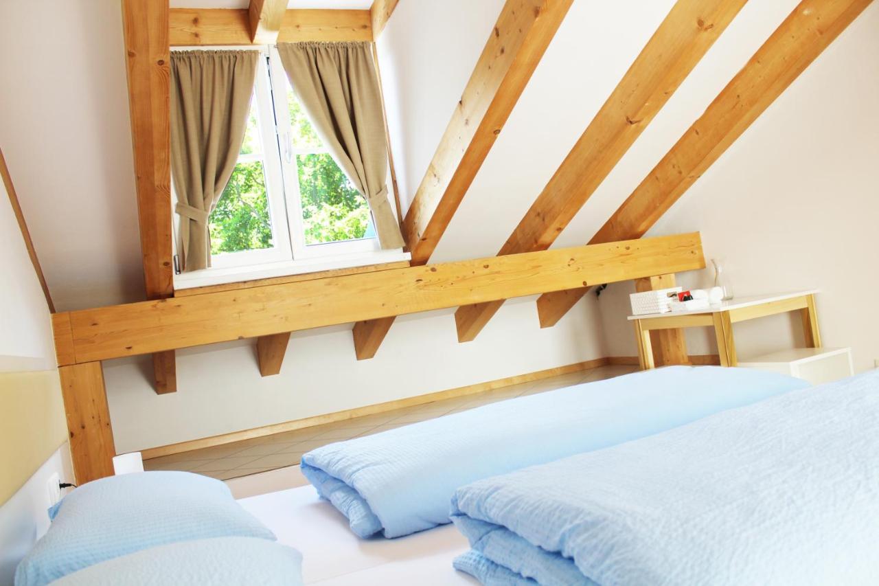 Manzoni Rooms Merano Bagian luar foto