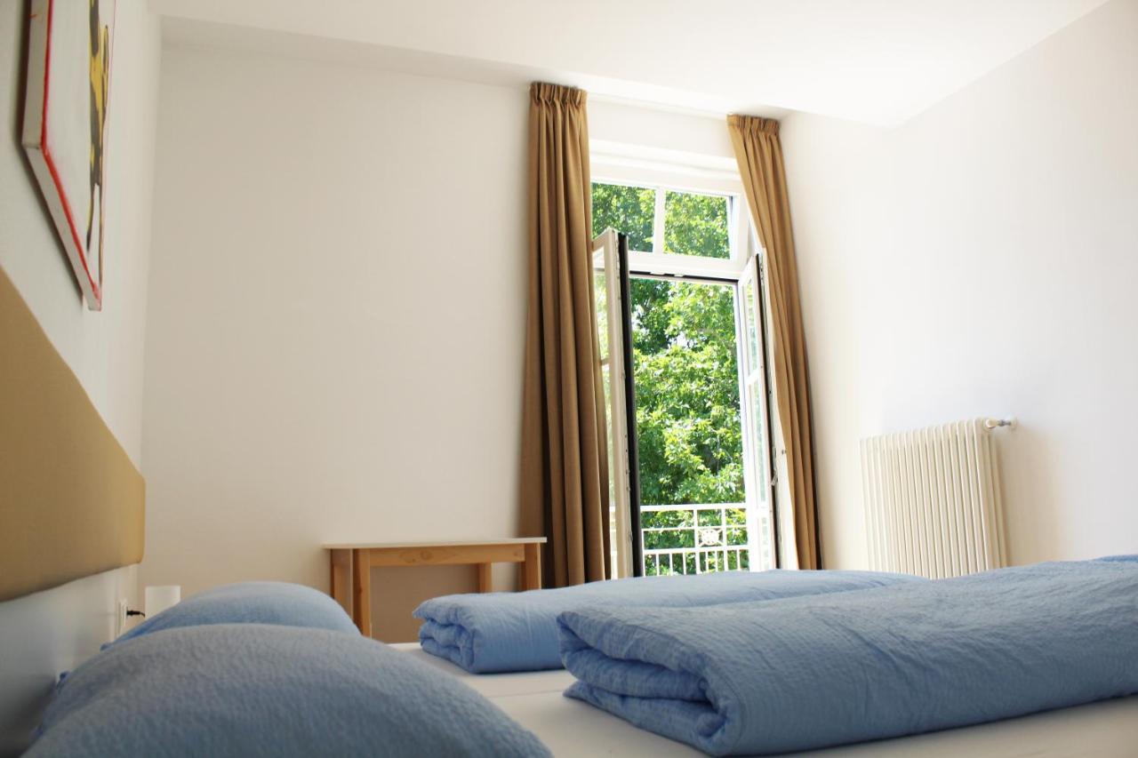 Manzoni Rooms Merano Bagian luar foto