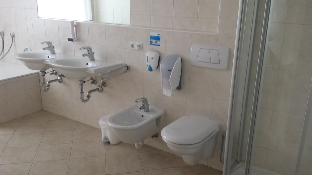 Manzoni Rooms Merano Ruang foto