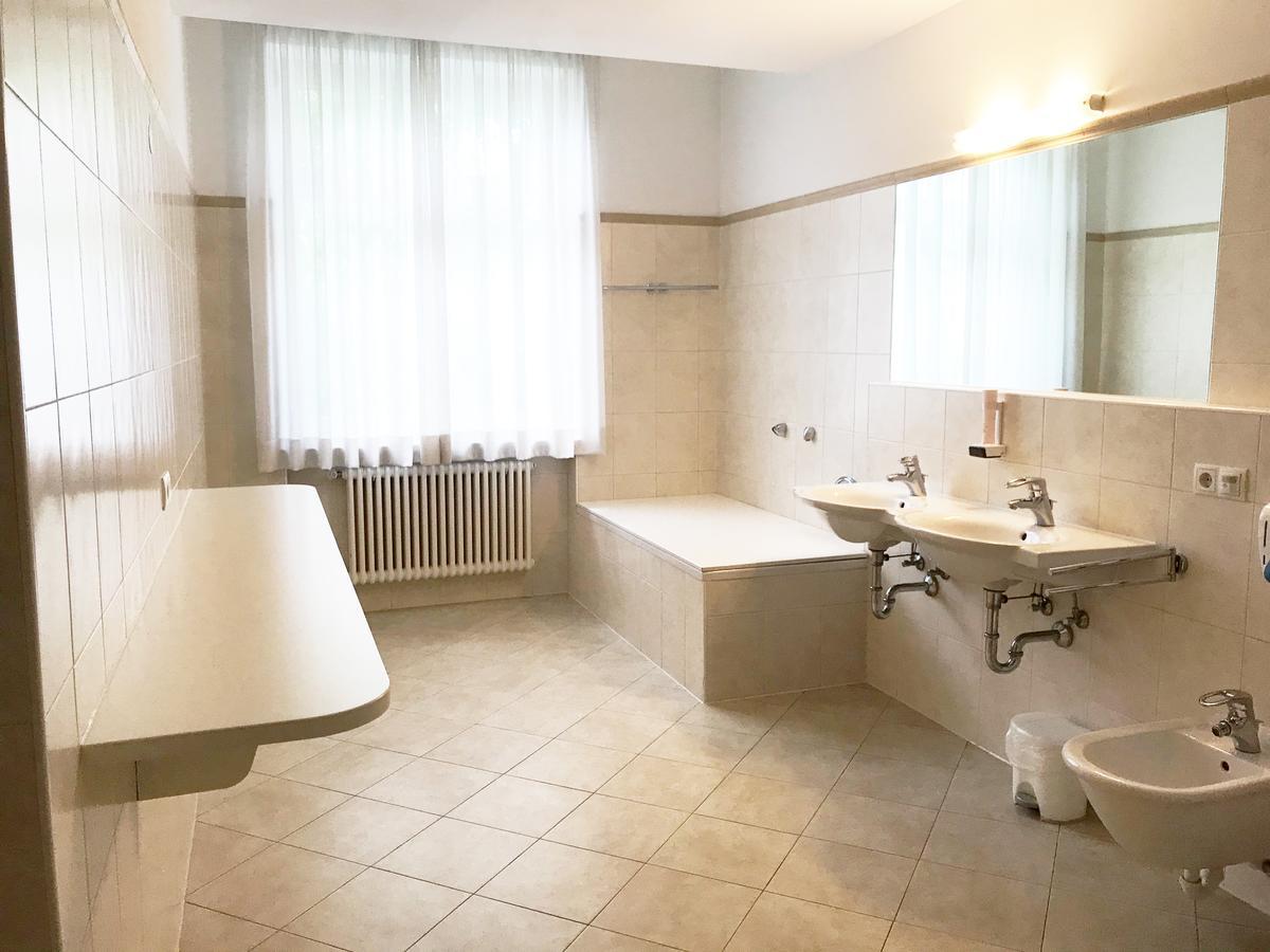 Manzoni Rooms Merano Bagian luar foto